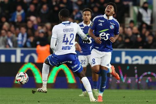 Strasbourg đấu với Auxerre