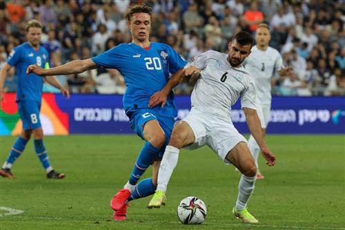 Israel đấu với Iceland